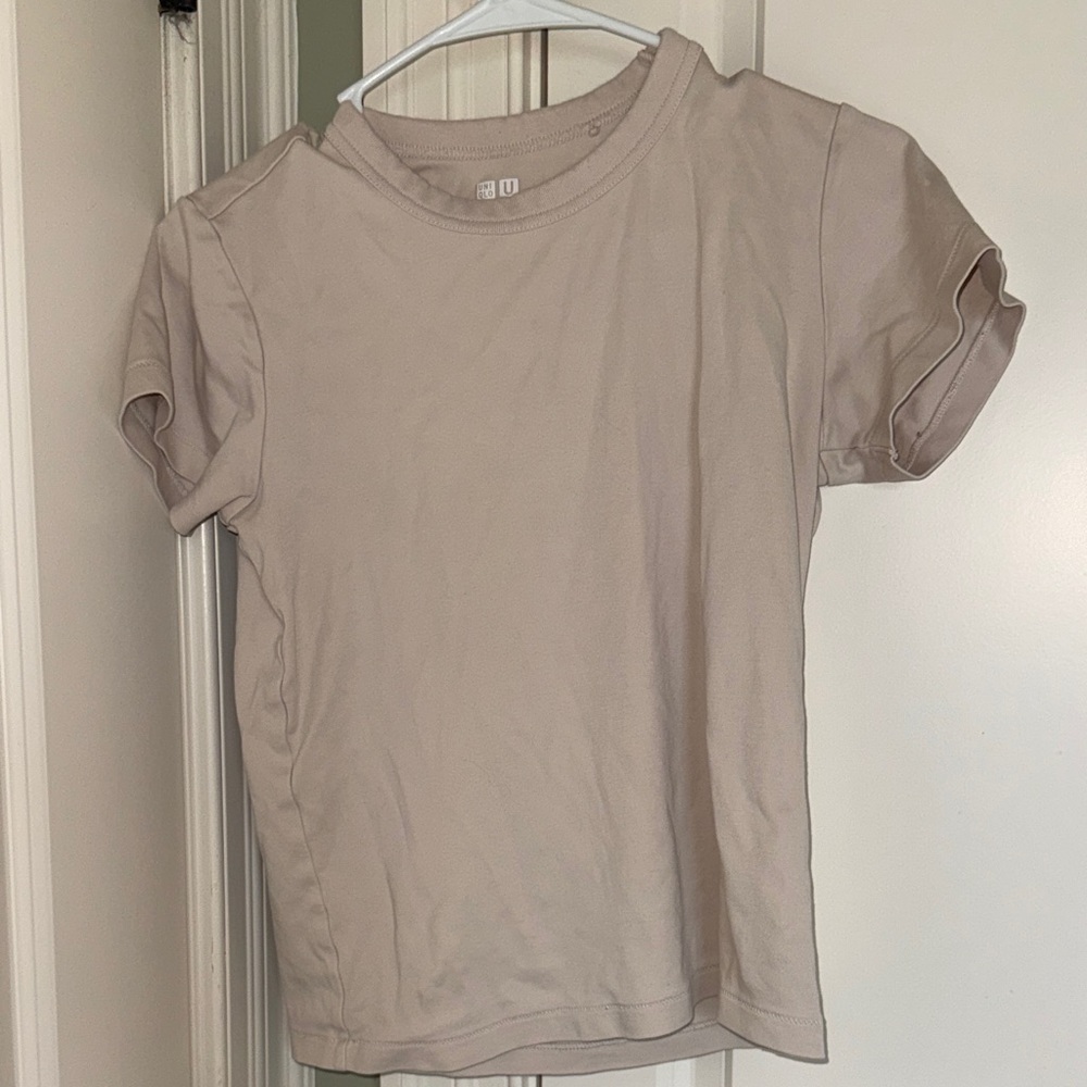 Uniqlo U Crew Neck Tee in Light Beige